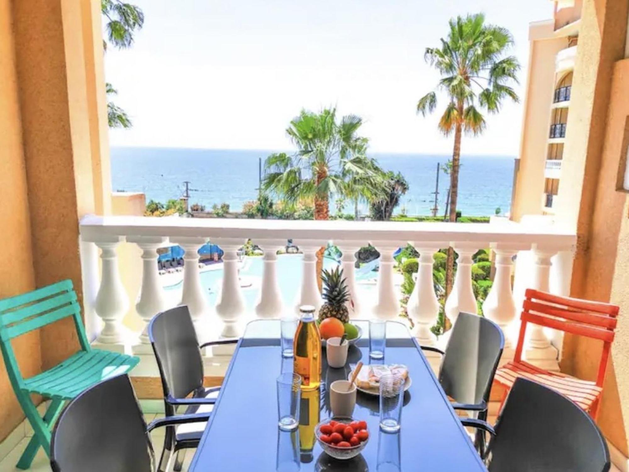 La Bocca: 2 Pieces Avec Terrasse Et Piscines - Fr-1-609-110 * Cannes
